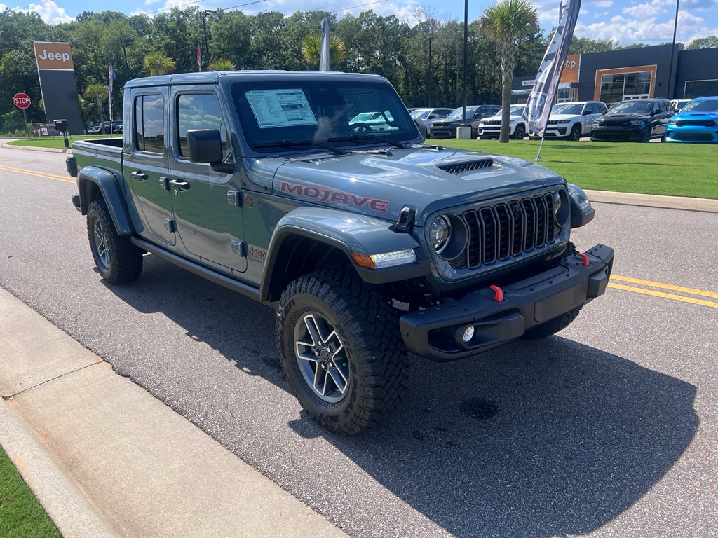 2026 Jeep Gladiator GLADIATOR MOJAVE X 4X4 in Anvil Clear-Coat Exterior Paint — front three-quarter view