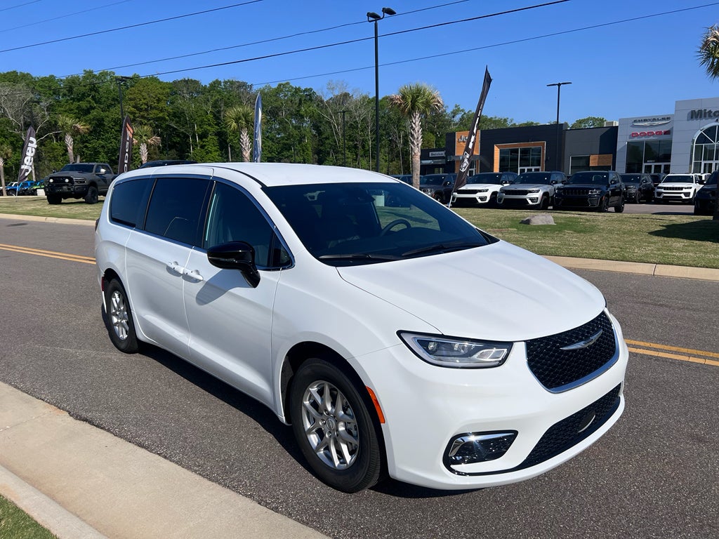 2026 Chrysler Pacifica PACIFICA SELECT in Bright White Clear-Coat Exterior Paint — front three-quarter view