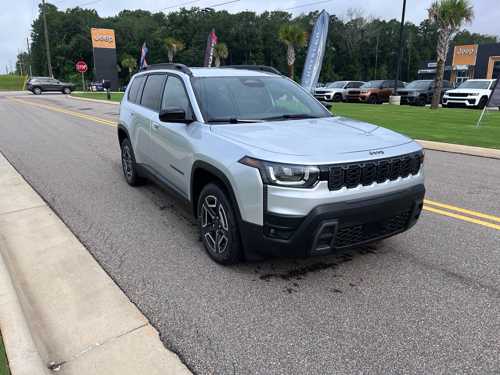 2026 Jeep Cherokee CHEROKEE LAREDO 4X4 in Silver Zynith Clear-Coat Exterior Paint — front three-quarter view