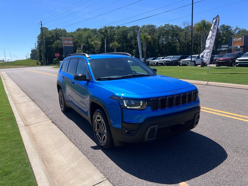 2026 Jeep Cherokee CHEROKEE LIMITED 4X4 in Hydro Blue Pearl-Coat Exterior Paint — front three-quarter view