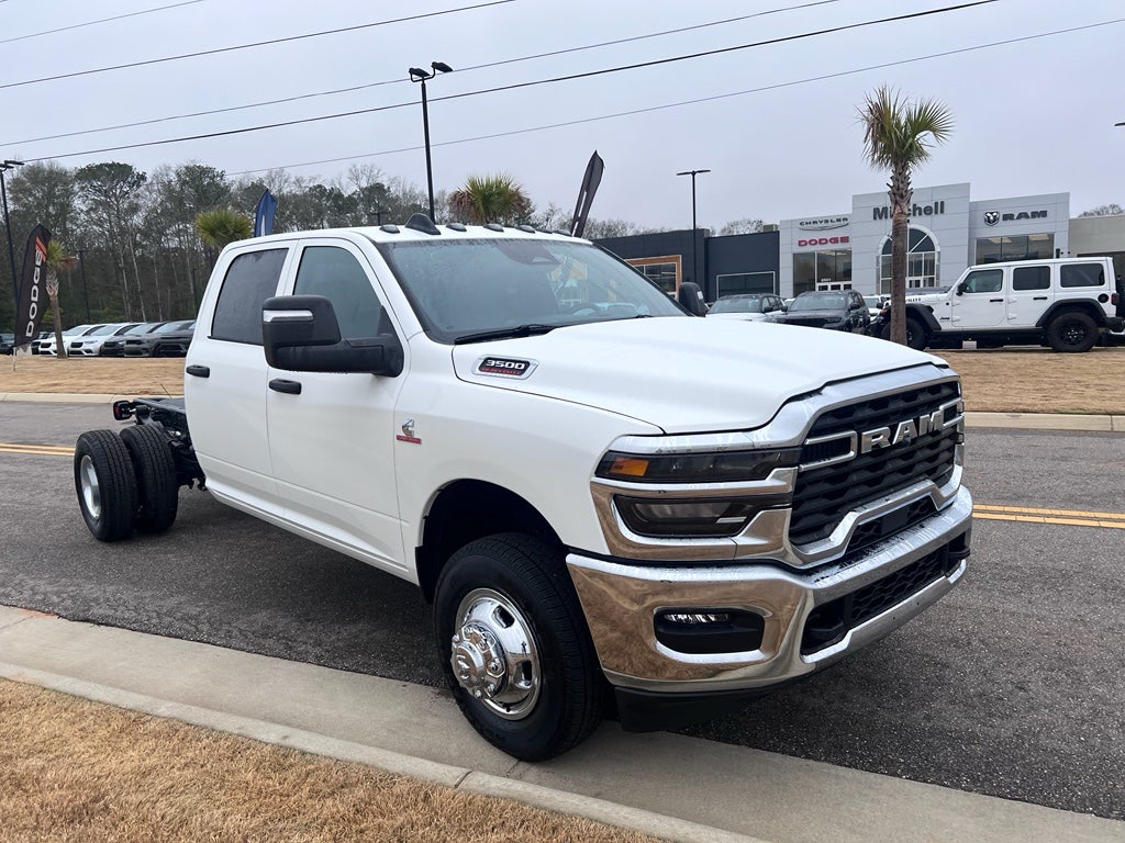 2026 RAM 3500 Chassis RAM 3500 TRADESMAN CREW CAB CHASSIS 4X4 60' CA in Bright White Clear-Coat Exterior Paint — front three-quarter view
